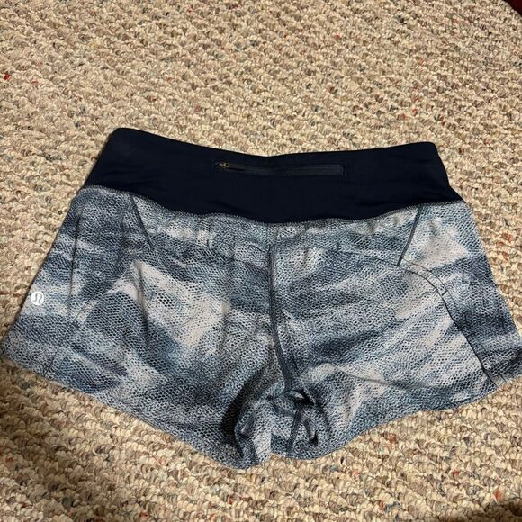 Lululemon Run Times Short II *4" Mesh Scape Multi / True Navy- Size 4 - Picture 1 of 10